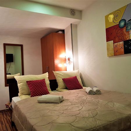 B&B Bazeni Сараєво Екстер'єр фото