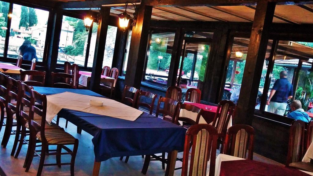 B&B Bazeni Сараєво Екстер'єр фото
