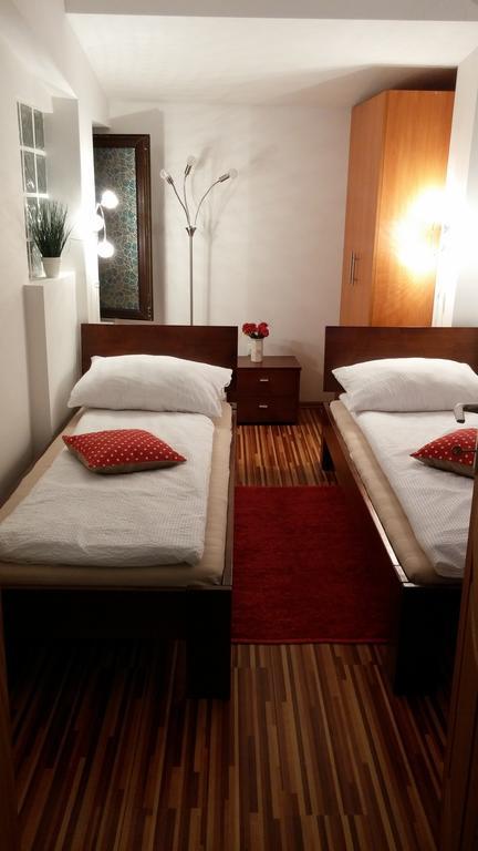 B&B Bazeni Сараєво Екстер'єр фото