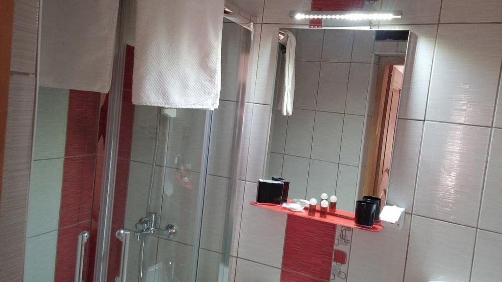 B&B Bazeni Сараєво Номер фото