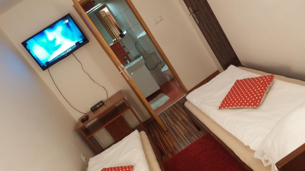 B&B Bazeni Сараєво Номер фото