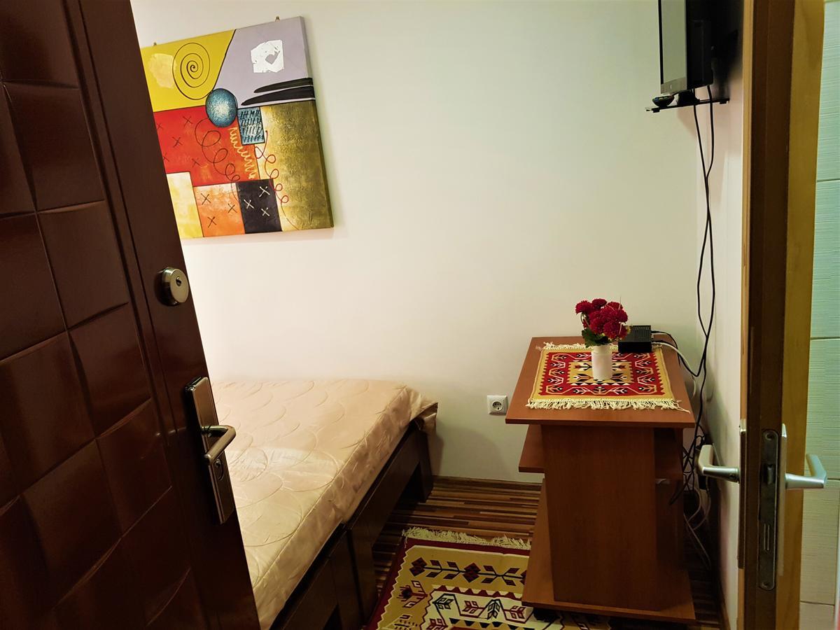 B&B Bazeni Сараєво Екстер'єр фото