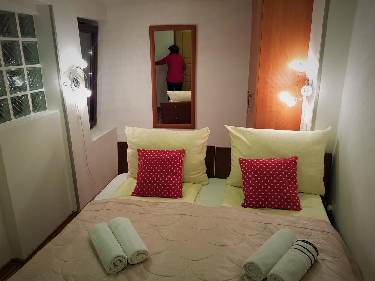 B&B Bazeni Сараєво Екстер'єр фото
