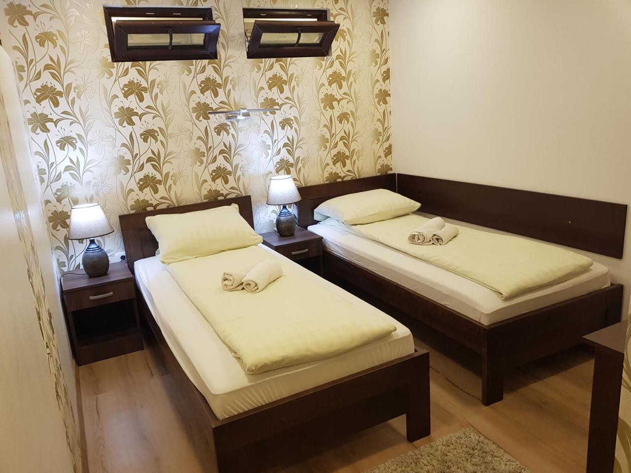 B&B Bazeni Сараєво Екстер'єр фото